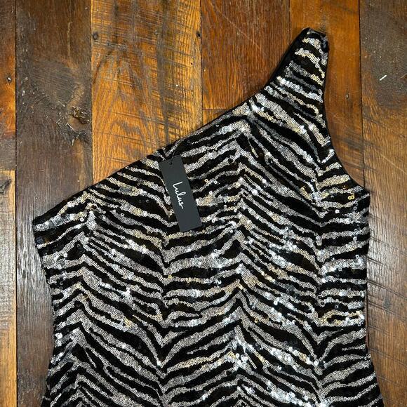 Lulu's One Shoulder Black and Silver Sequence Mini Dress Size XL NWT - Picture 2 of 7